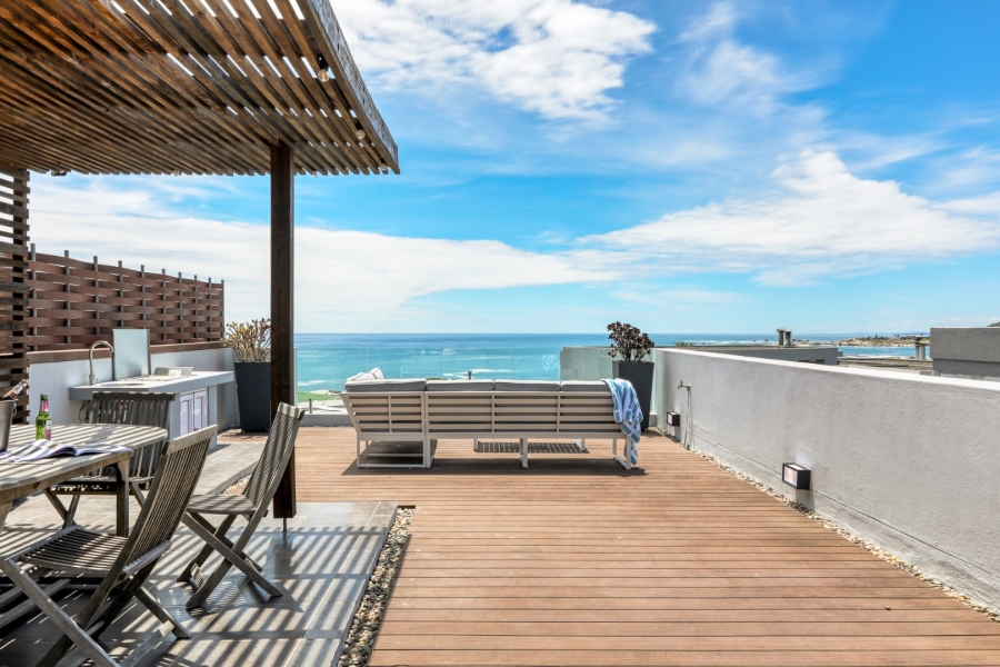To Let 6 Bedroom Property for Rent in Camps Bay Western Cape